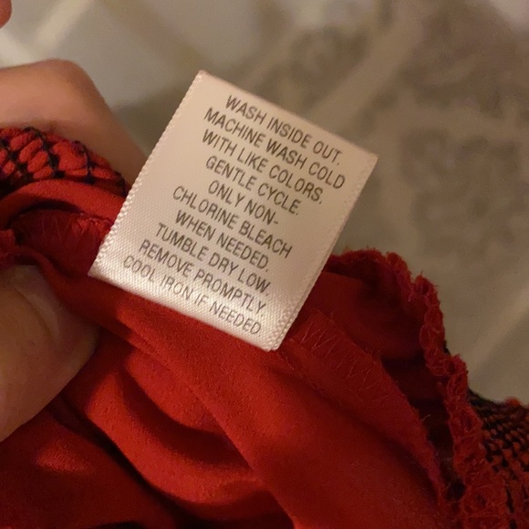 Candie’s One Shoulder Ruffle Crop Top - Picture 7 of 7